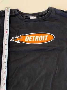 Detroit Flame Logo Short Sleeve Tee - Black/Orange